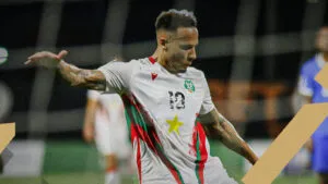 Surinam aplasta a El Salvador y quedó en la cima del grupo A