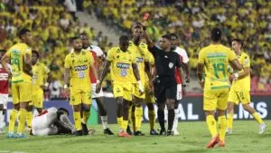 ¡Rojas por montones! Todas las expulsiones de la Liga BetPlay Dimayor 2025-II