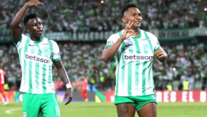 Atlético Nacional muestra los dientes y acaricia otra final