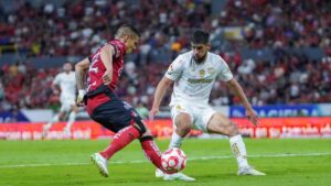 Toluca iguala con Atlas y deja el camino libre para Cruz Azul en el liderato