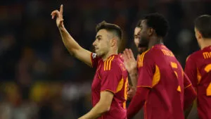 Golpe al líder en el Olímpico: Roma renace y baja al Midtjylland