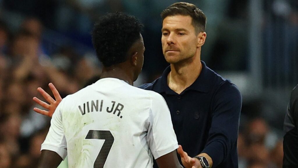 Xabi Alonso resta dramatismo al penalti fallado por Vinicius ante el Valencia