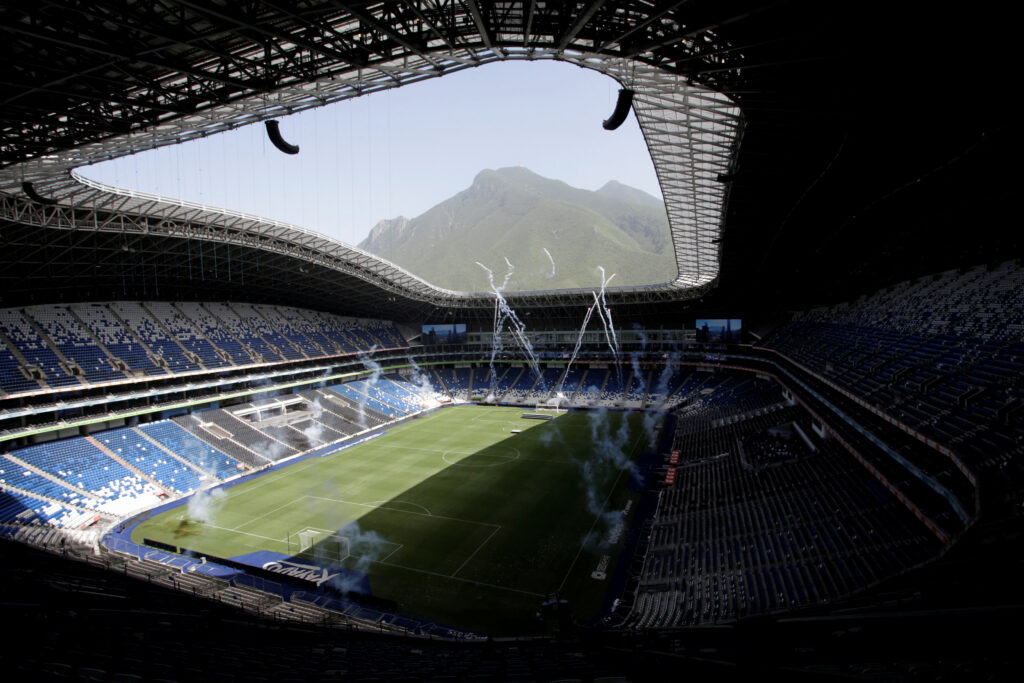 El Gigante de Acero también debutará en un Mundial. Reuters