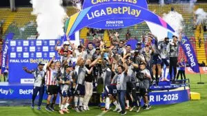 ¡El cuarto fue el vencido! Alfredo Arias grita campeón en Colombia