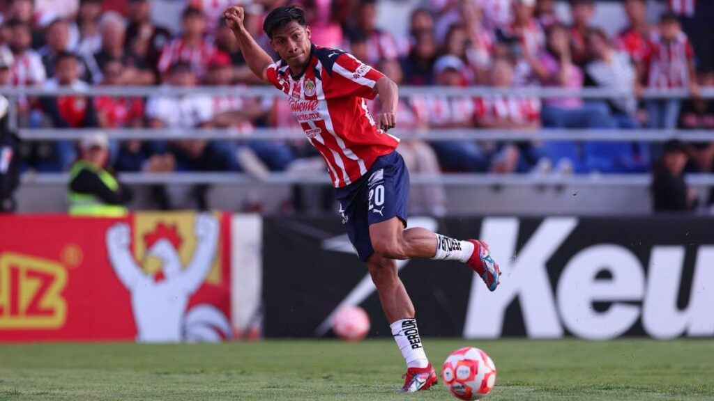 Chivas arranca con el pie derecho su pretemporada al golear a Irapuato