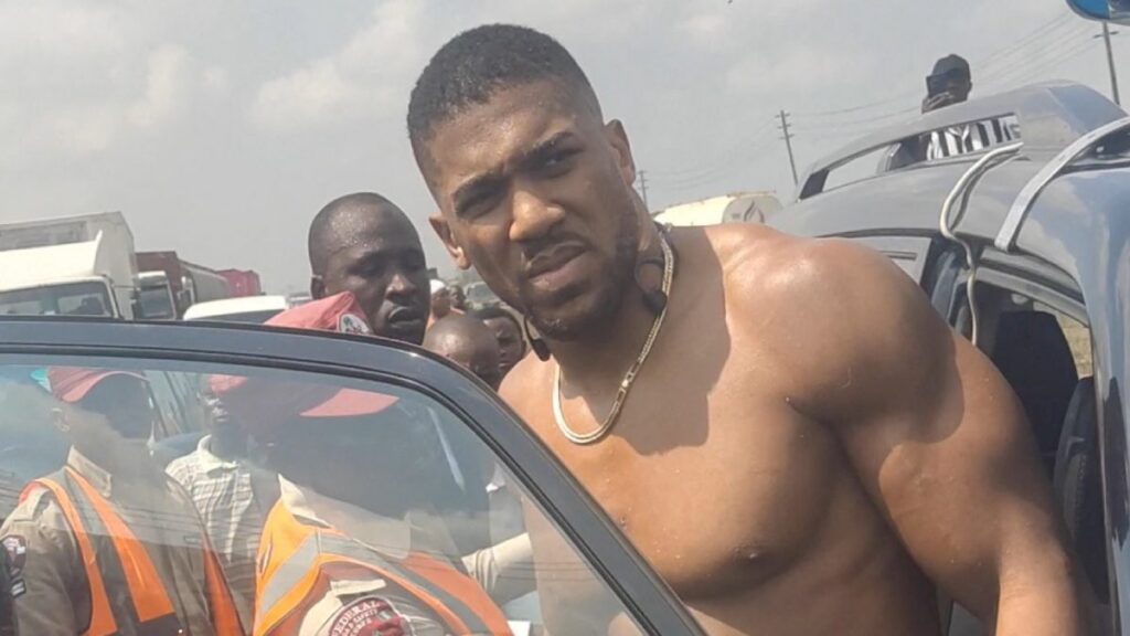 Anthony Joshua sufre accidente automovilístico en Nigeria