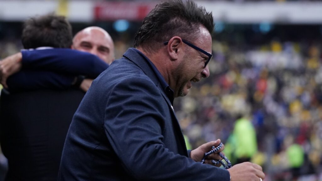 Antonio Mohamed en llanto tras salir campeón