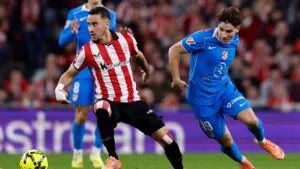 Atlético de Madrid cae en San Mamés y se aleja de la pelea por el título