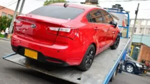 ¿Cómo sacar un carro de los patios de tránsito, cuánto vale y dónde se paga?