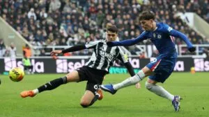 Chelsea viene de atrás y rescata un empate ante el Newcastle