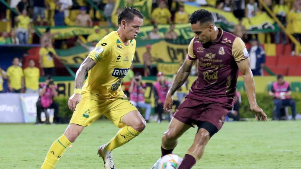 Foto Bucaramanga vs Tolima. Liga Betplay 2025.