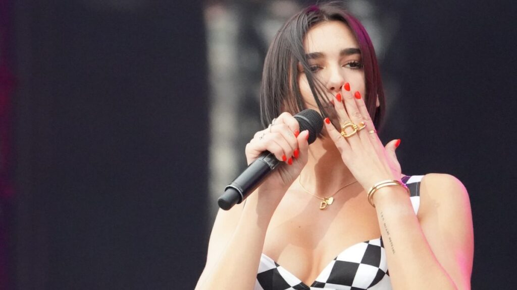 ¿Cuáles fueron las canciones mexicanas que Dua Lipa interpretó en el Estadio GNP?