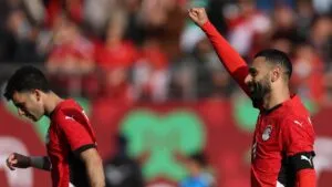 Egipto sufre ante Sudáfrica y clasifica a octavos de final con gol de Salah