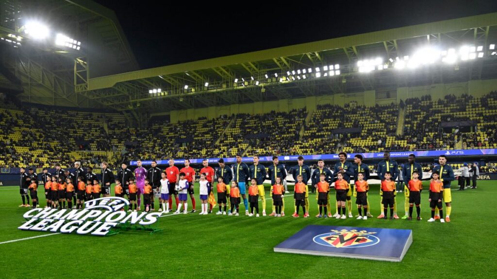 Suena el himno de la Europa League en el Villarreal vs Copenhague