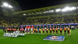 ¡Ese no es! Suena himno de la Europa League previo al Villarreal vs Copenhague