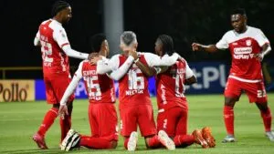 Francisco López y el Santa Fe que le entrega a Pablo Repetto