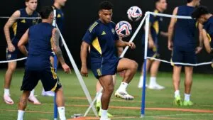 Fabra, entre abrazos y lágrimas: así termina su etapa de diez años en Boca