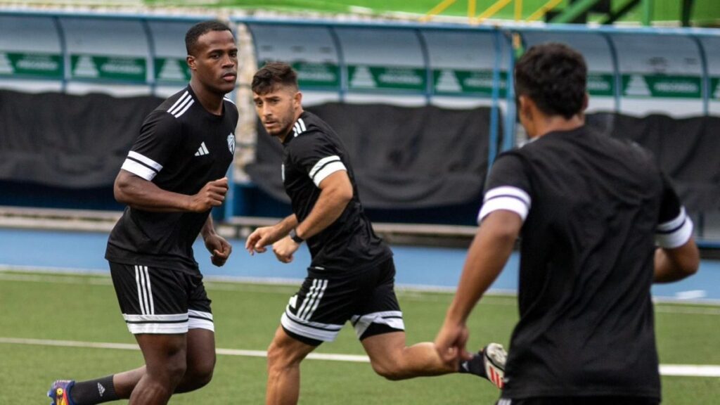 Comunicaciones busca refuerzos para el 2026 | @CremasOficial