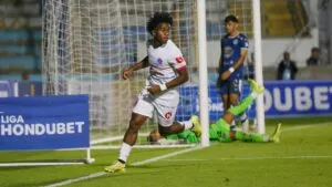 Olimpia liquida a Motagua y lo despide de la lucha por el título