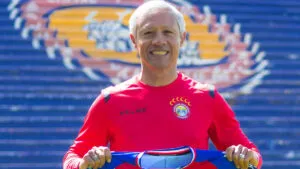 Xelajú MC confirma su primer refuerzo de la era de Roberto Hernández