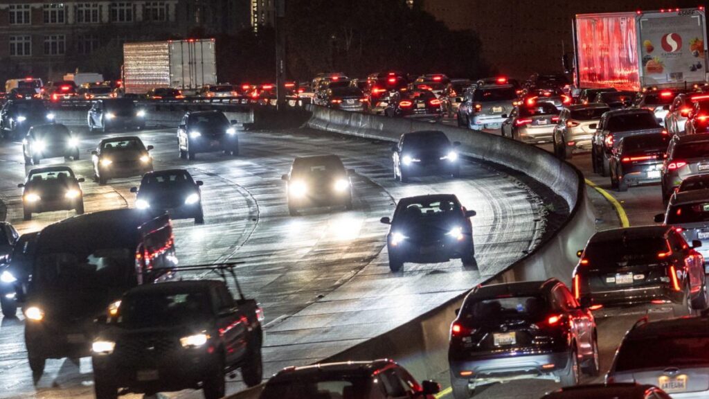 Hoy No Circula 1 de enero 2026: ¿Qué carros no salen el primer día del año?