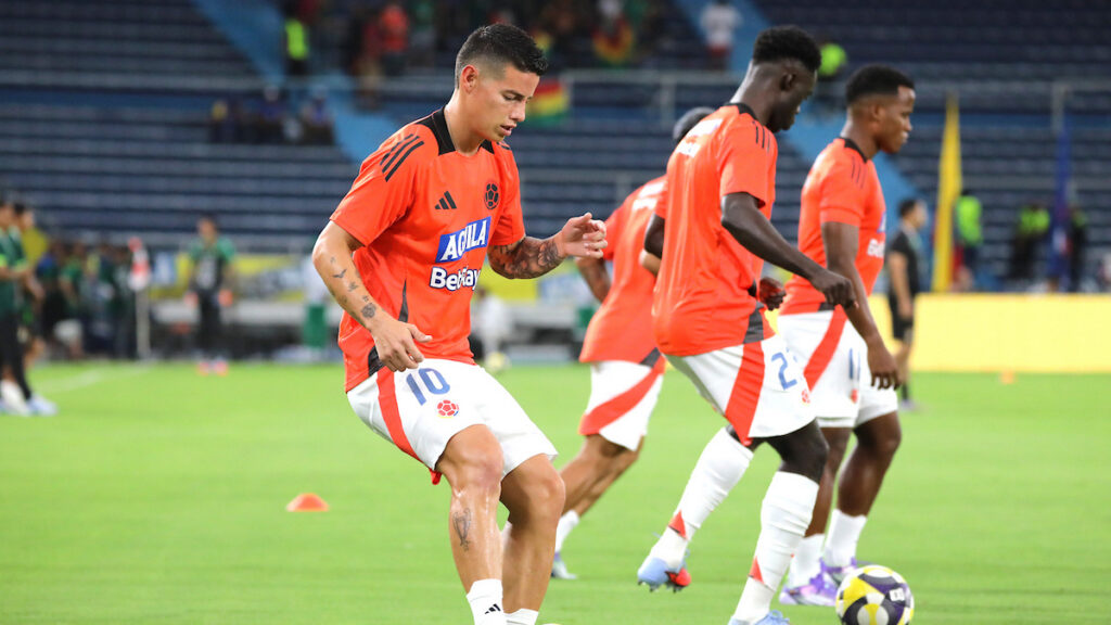 James Rodríguez, en un calentamiento con la Selección Colombia. - Vizzor Image.
