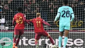 ¡De la mano de Jhon Lucumí! Bologna avanza en la Copa Italia