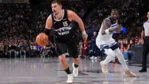 Jokic explota en Navidad con una de las mejores actuaciones en la historia de la NBA