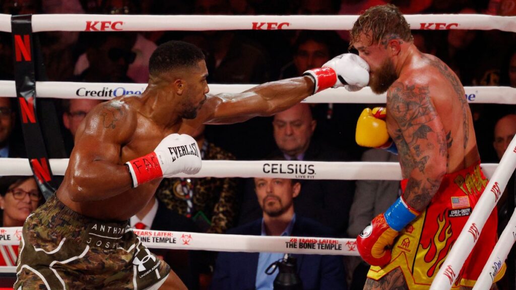 Joshua vs Paul | Reuters