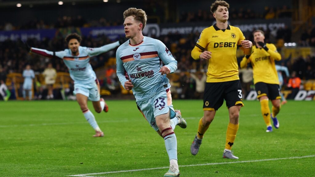 Con un doblete de Keane Lewis-Potter, Brentford venció dos goles a cero al Wolverhampton.