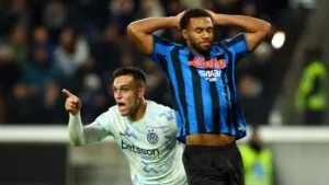 Inter castiga los errores del Atalanta y toma la cima de la Serie A