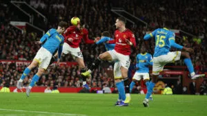 ¡Impensable! Wolverhampton obra un milagro y se lleva un punto de su visita al Manchester United