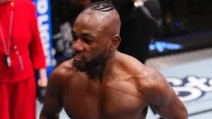 Manel Kape vence por TKO a Royval en UFC 112 y reta a Joshua Van