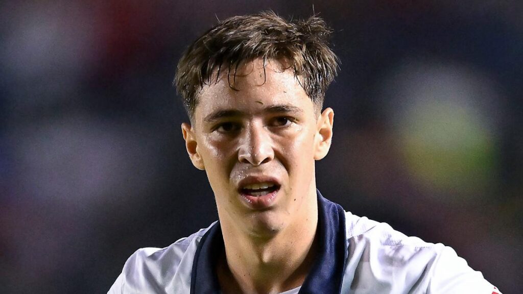 Mateo Chávez juega los 90 minutos en el AZ Alkmaar 2-2 Go Ahead Eagles