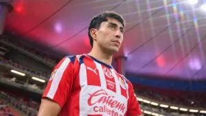 Omar Govea le pide a Chivas rozar la excelencia para competir por el título