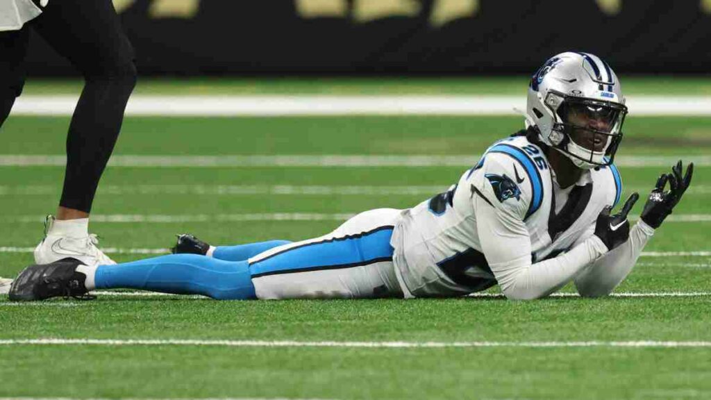 NFL Picks 2025 Buccaneers vs Panthers 