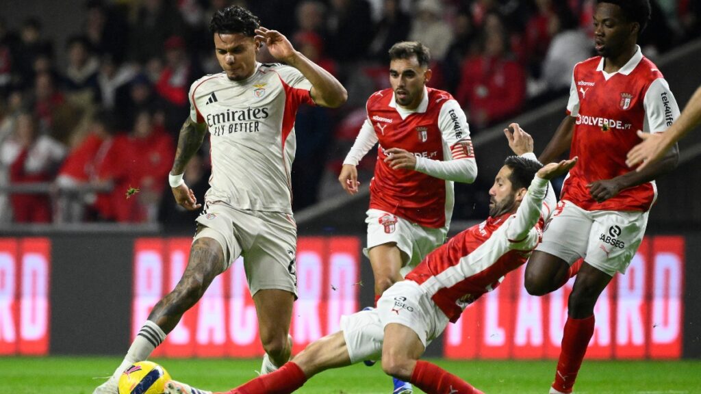 Richard Rios jugando Vs Braga