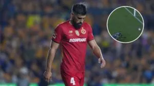 ¡Milagro en el área! El extraño efecto del balón que evita el gol de Toluca