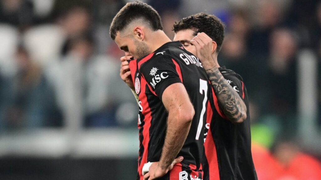 Santiago Gimenez | Reuters