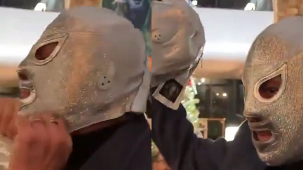 El Hijo del Santo se quita su máscara