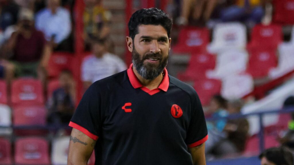 ¿Dejará Xolos? El mensaje de Sebastián Abreu sobre dirigir a Uruguay o Nacional