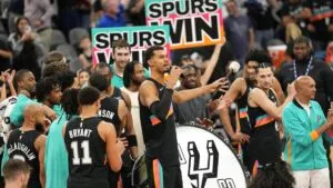 Spurs vencen al Thunder y extienden su racha de triunfos consecutivos en el Oeste