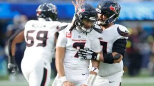 Texans asegura su lugar en Playoffs con una dominante defensiva que frena a Chargers