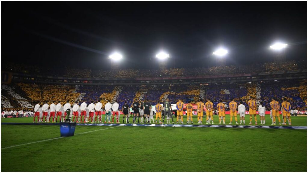 Tigres y Toluca en un marcó inmejorable. Imago 7