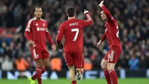 El Liverpool se salva de otra derrota gracias a un autogol al 82′
