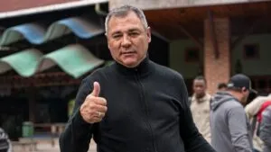 Mauricio Tapia preocupa a Antigua GFC por un problema de salud