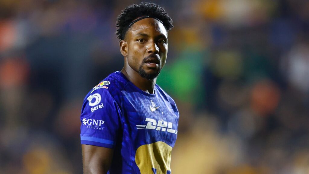 Álvaro Angulo, el único jugador suspendido tras la jornada 2 de la Liga MX