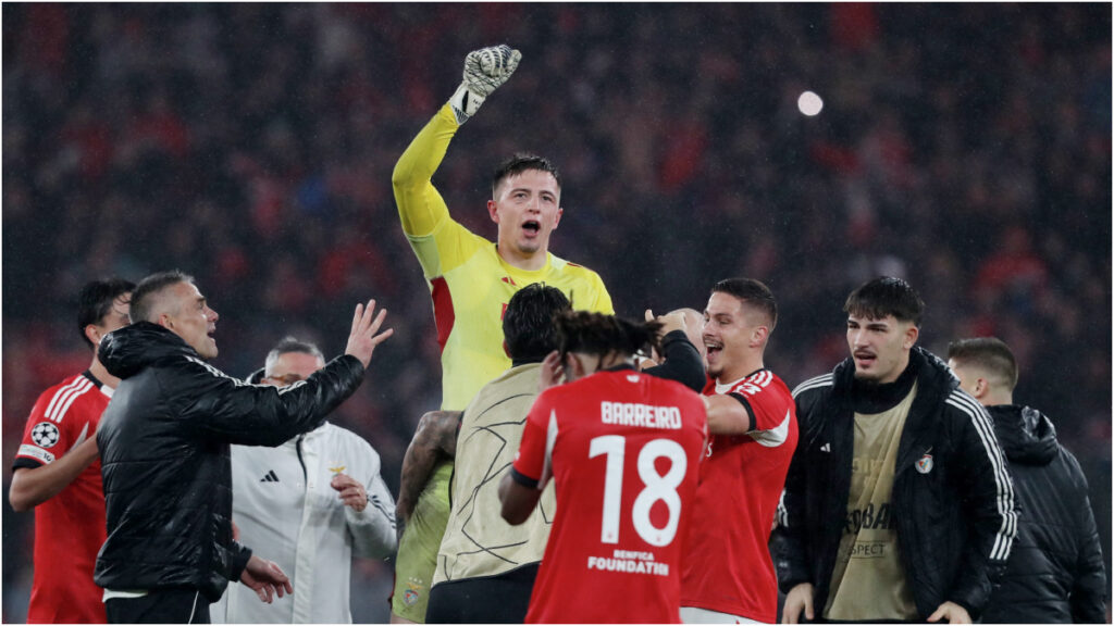 Anatoliy Trubin celebra. Reuters