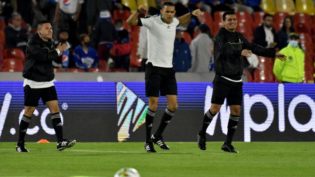 Carlos Ortega, árbitro