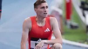 ¡Récord histórico! Josh Hoey vuela en Boston y rompe marca mundial de 800m indoor